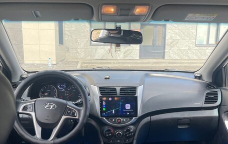 Hyundai Solaris II рестайлинг, 2015 год, 930 000 рублей, 14 фотография