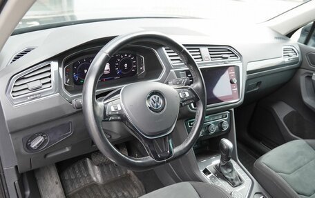 Volkswagen Tiguan II, 2019 год, 2 520 000 рублей, 12 фотография
