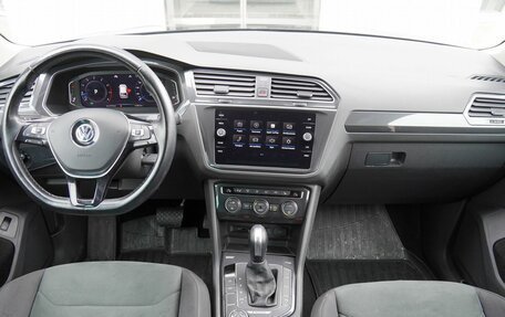 Volkswagen Tiguan II, 2019 год, 2 520 000 рублей, 13 фотография