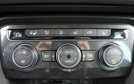 Volkswagen Tiguan II, 2019 год, 2 520 000 рублей, 26 фотография