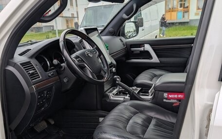 Toyota Land Cruiser 200, 2020 год, 10 250 000 рублей, 8 фотография