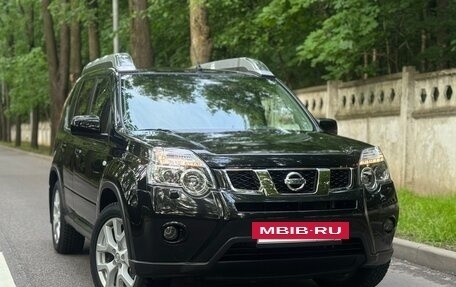 Nissan X-Trail, 2011 год, 1 999 999 рублей, 2 фотография