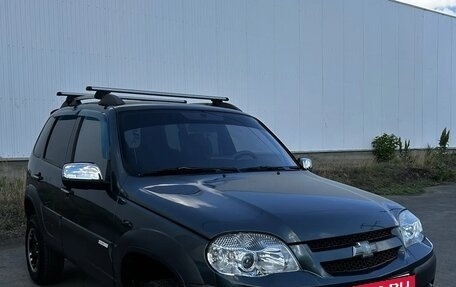 Chevrolet Niva I рестайлинг, 2013 год, 600 000 рублей, 3 фотография