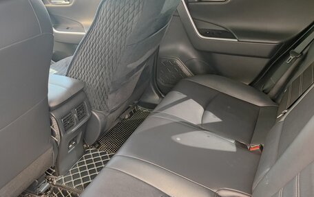 Toyota RAV4, 2022 год, 4 200 000 рублей, 9 фотография