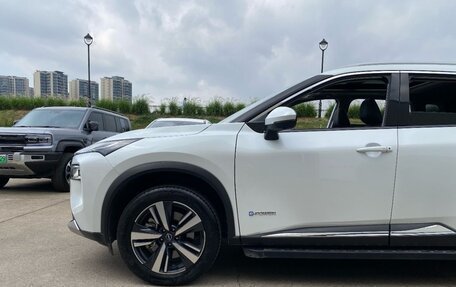 Nissan X-Trail, 2023 год, 3 550 000 рублей, 8 фотография