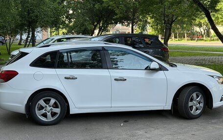 Chevrolet Cruze II, 2014 год, 800 000 рублей, 4 фотография