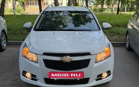 Chevrolet Cruze II, 2014 год, 800 000 рублей, 2 фотография