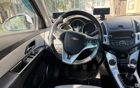 Chevrolet Cruze II, 2014 год, 800 000 рублей, 13 фотография