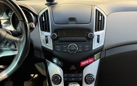 Chevrolet Cruze II, 2014 год, 800 000 рублей, 14 фотография