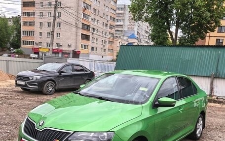 Skoda Rapid I, 2018 год, 1 370 000 рублей, 4 фотография