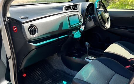 Toyota Vitz, 2012 год, 725 000 рублей, 7 фотография