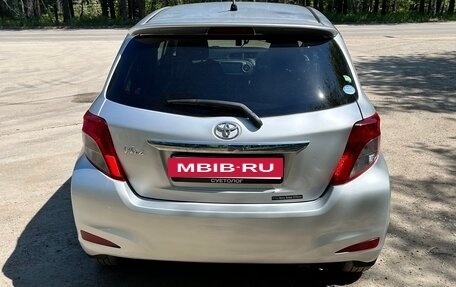 Toyota Vitz, 2012 год, 725 000 рублей, 4 фотография
