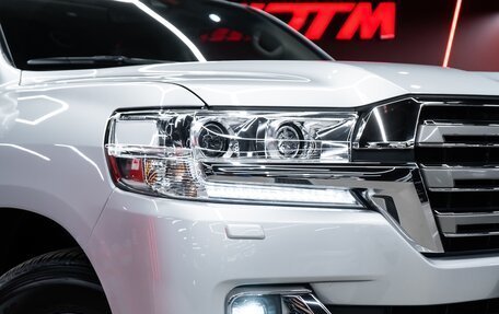 Toyota Land Cruiser 200, 2018 год, 8 800 000 рублей, 8 фотография