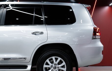 Toyota Land Cruiser 200, 2018 год, 8 800 000 рублей, 11 фотография
