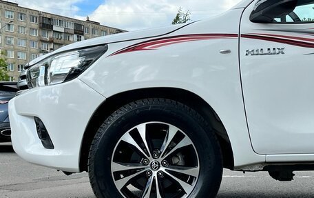 Toyota Hilux VIII, 2021 год, 3 090 000 рублей, 10 фотография