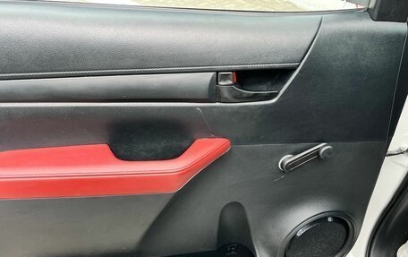 Toyota Hilux VIII, 2021 год, 3 090 000 рублей, 18 фотография