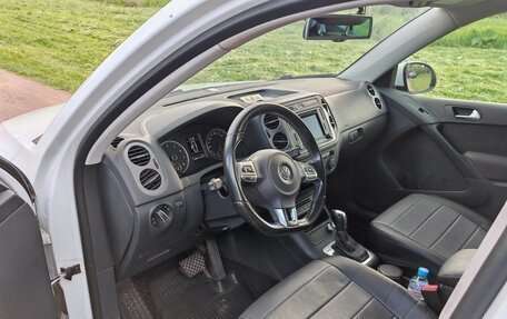 Volkswagen Tiguan I, 2015 год, 1 800 000 рублей, 13 фотография