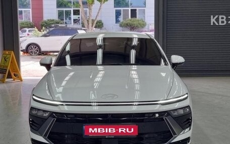 Hyundai Sonata VIII, 2023 год, 2 250 000 рублей, 3 фотография