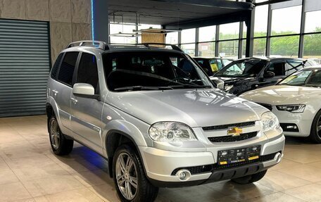 Chevrolet Niva I рестайлинг, 2016 год, 785 000 рублей, 3 фотография