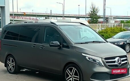 Mercedes-Benz V-Класс, 2020 год, 5 750 000 рублей, 3 фотография