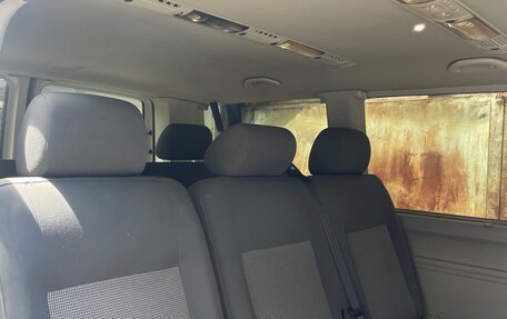 Volkswagen Caravelle T5, 2011 год, 2 000 000 рублей, 7 фотография