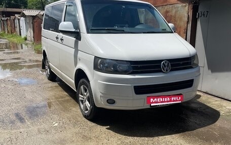 Volkswagen Caravelle T5, 2011 год, 2 000 000 рублей, 2 фотография