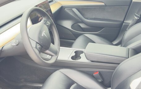 Tesla Model 3 I, 2023 год, 1 800 000 рублей, 3 фотография