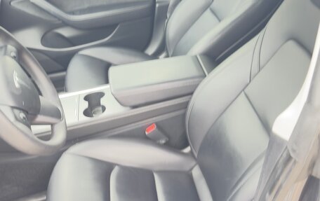 Tesla Model 3 I, 2023 год, 1 800 000 рублей, 5 фотография
