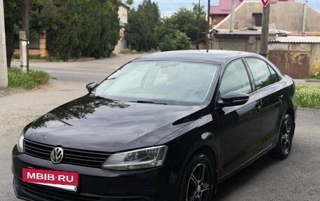 Volkswagen Jetta VI, 2013 год, 950 000 рублей, 8 фотография