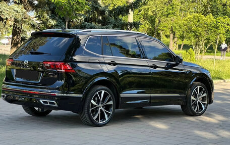 Volkswagen Tiguan II, 2022 год, 3 750 000 рублей, 5 фотография