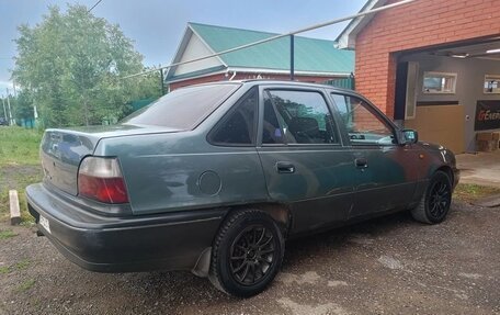 Daewoo Nexia I рестайлинг, 1997 год, 115 000 рублей, 3 фотография