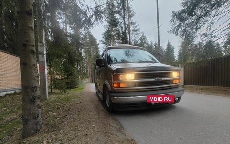 Chevrolet Express II, 2001 год, 850 000 рублей, 2 фотография