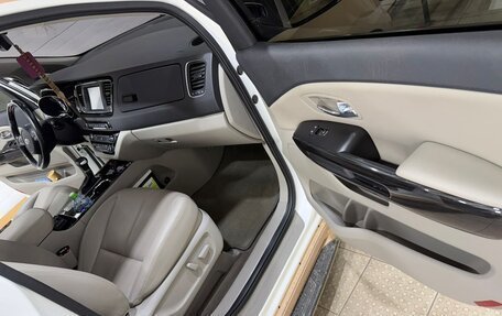 KIA Carnival III, 2019 год, 3 900 000 рублей, 5 фотография
