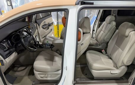 KIA Carnival III, 2019 год, 3 900 000 рублей, 10 фотография