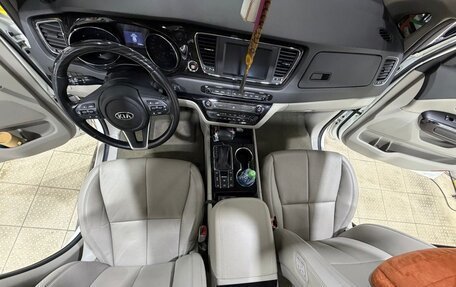 KIA Carnival III, 2019 год, 3 900 000 рублей, 15 фотография