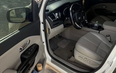 KIA Carnival III, 2019 год, 3 900 000 рублей, 18 фотография