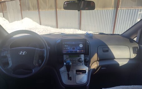 Hyundai Grand Starex Grand Starex I рестайлинг 2, 2009 год, 1 049 000 рублей, 6 фотография