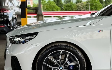 BMW 5 серия, 2024 год, 5 960 000 рублей, 6 фотография