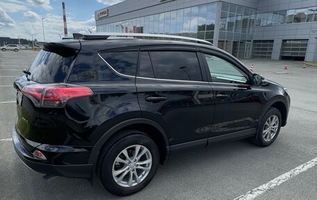 Toyota RAV4, 2019 год, 2 690 000 рублей, 5 фотография