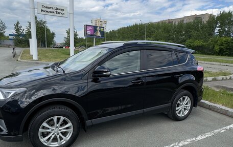 Toyota RAV4, 2019 год, 2 690 000 рублей, 7 фотография