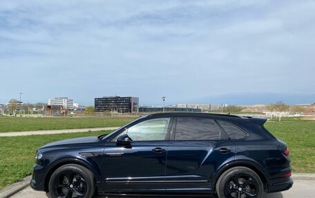 Bentley Bentayga I, 2024 год, 25 750 000 рублей, 3 фотография