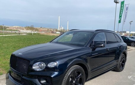 Bentley Bentayga I, 2024 год, 25 750 000 рублей, 2 фотография