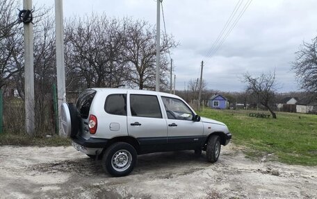 Chevrolet Niva I рестайлинг, 2003 год, 365 000 рублей, 2 фотография