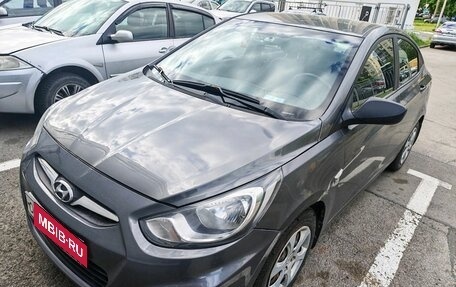 Hyundai Solaris II рестайлинг, 2013 год, 699 000 рублей, 2 фотография