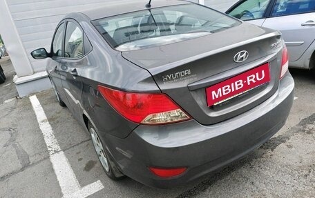 Hyundai Solaris II рестайлинг, 2013 год, 699 000 рублей, 3 фотография