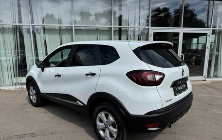 Renault Kaptur I рестайлинг, 2017 год, 1 550 000 рублей, 7 фотография