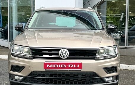 Volkswagen Tiguan II, 2019 год, 2 170 000 рублей, 2 фотография