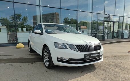 Skoda Octavia, 2018 год, 1 828 900 рублей, 3 фотография