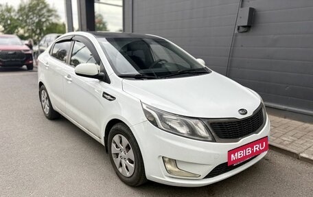 KIA Rio III рестайлинг, 2013 год, 699 000 рублей, 2 фотография