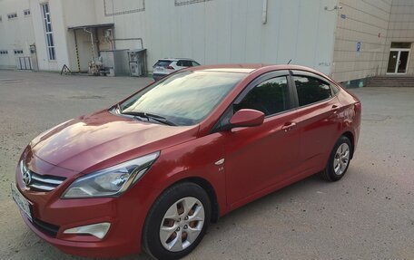 Hyundai Solaris II рестайлинг, 2015 год, 850 000 рублей, 3 фотография